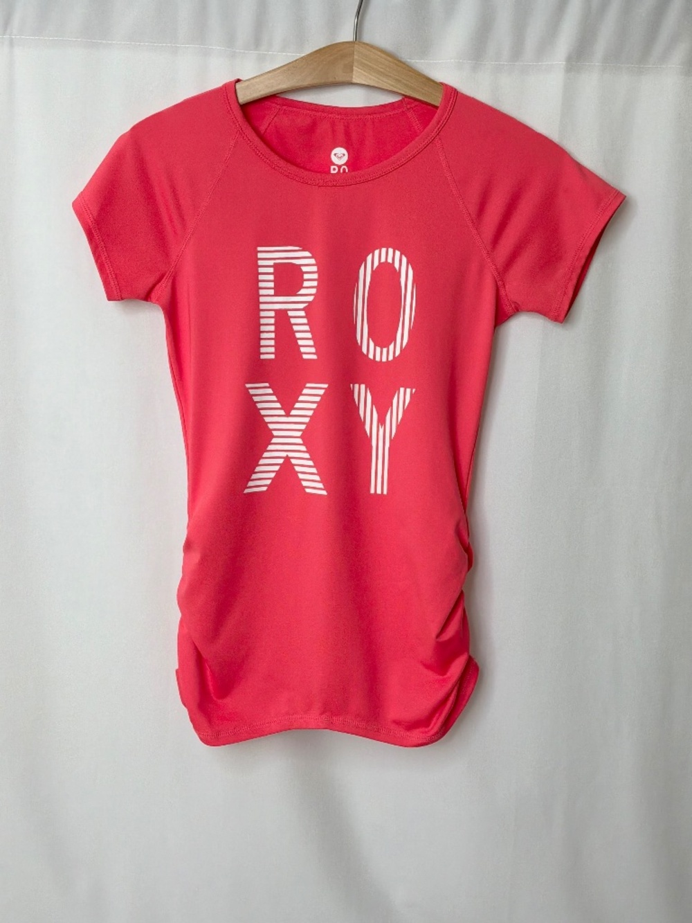 ROXY Women’s Short Sleeve Pink Rash Guard Swimsuit Top Size Small